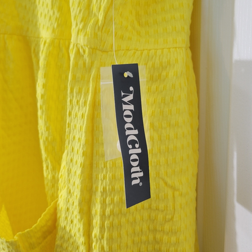ModCloth Bright Yellow Sleeveless Textured Pocket Dress - Picture 6 of 8